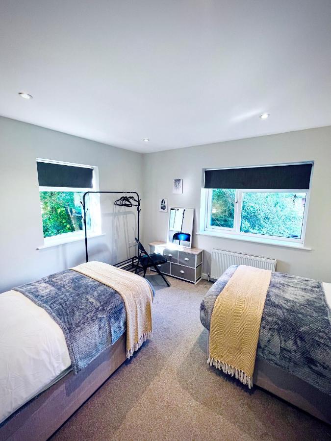 Absolutely Beautiful Hemel Hempstead 2-Bedroom For 1-5 Guests - Contractors Welcome Luaran gambar